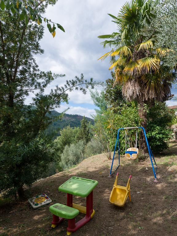 Agriturismo Le Fontanacce เปสเชีย ภายนอก รูปภาพ