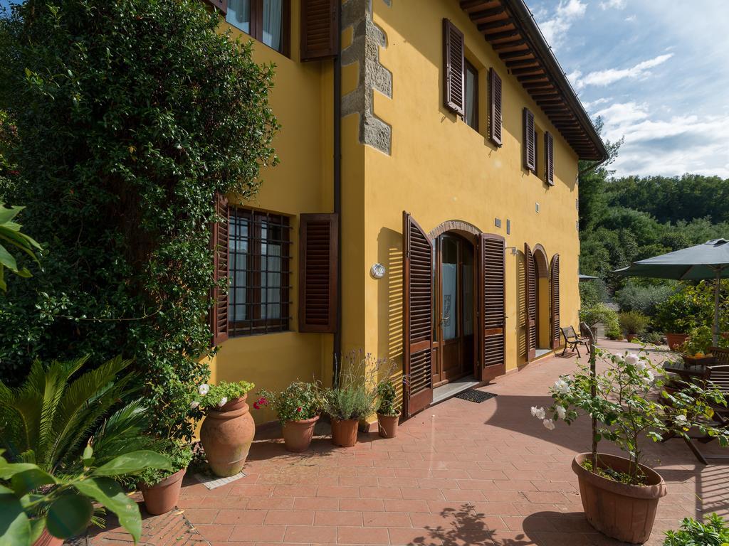Agriturismo Le Fontanacce เปสเชีย ภายนอก รูปภาพ