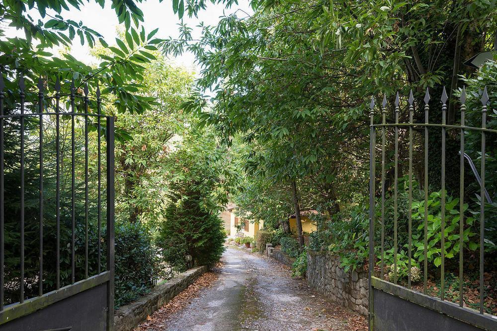 Agriturismo Le Fontanacce เปสเชีย ภายนอก รูปภาพ