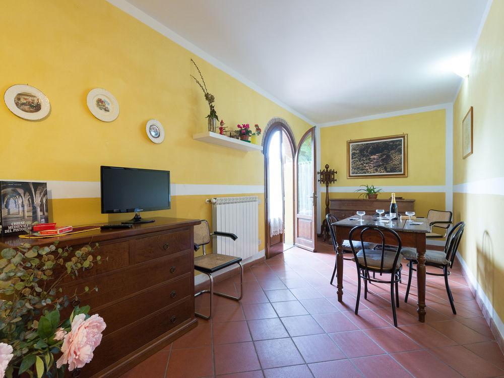 Agriturismo Le Fontanacce เปสเชีย ภายนอก รูปภาพ