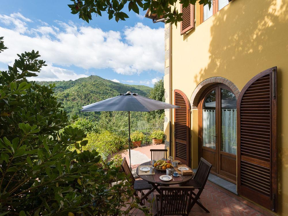 Agriturismo Le Fontanacce เปสเชีย ภายนอก รูปภาพ