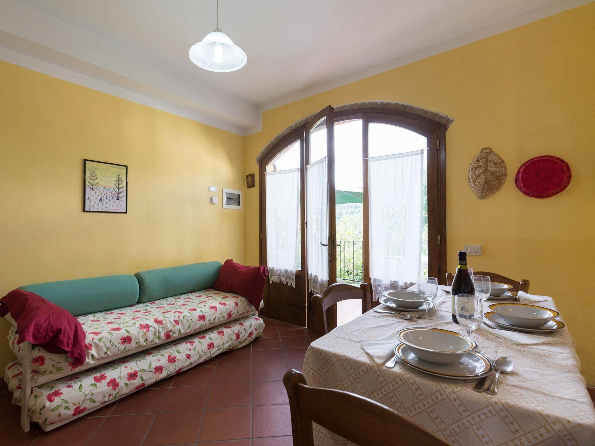 Agriturismo Le Fontanacce เปสเชีย ภายนอก รูปภาพ